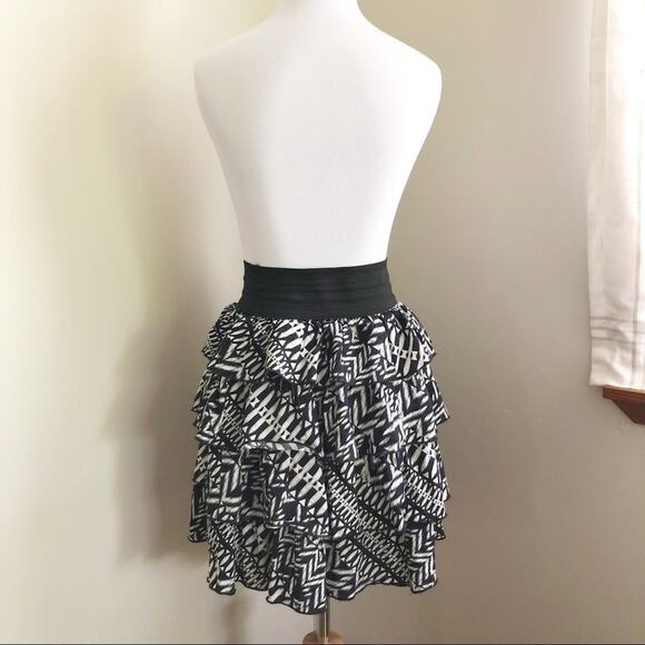 BCX Geometric Tiered Ruffle Black & White Mini Skirt Size L - Picture 5 of 7
